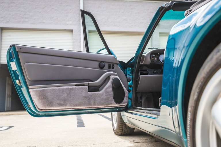 Porsche 993 Carrera 4