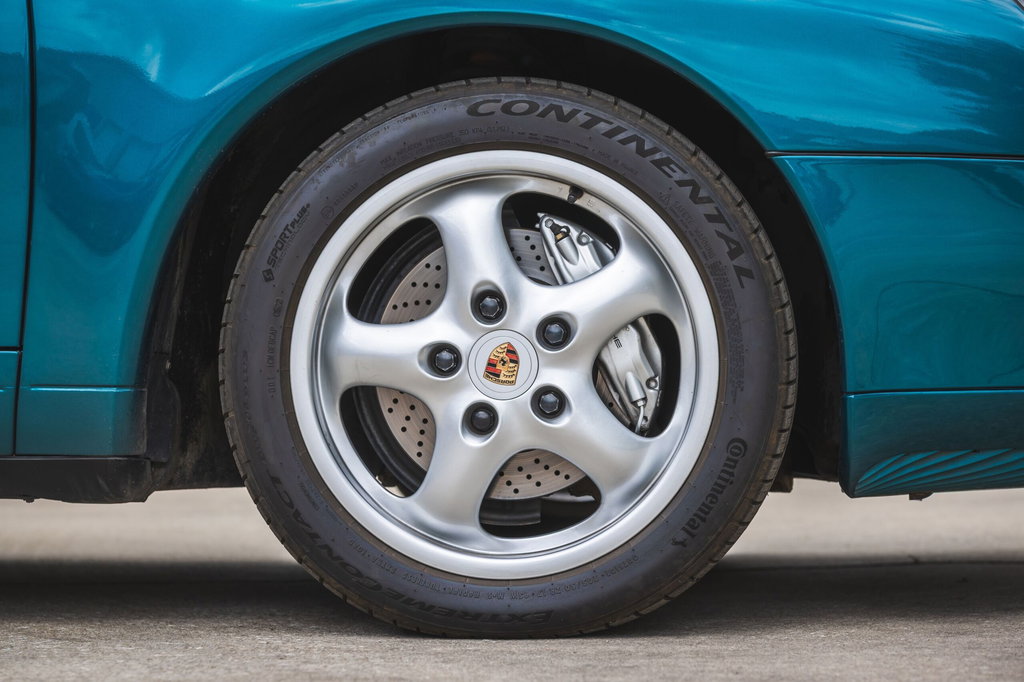 Porsche 993 Carrera 4