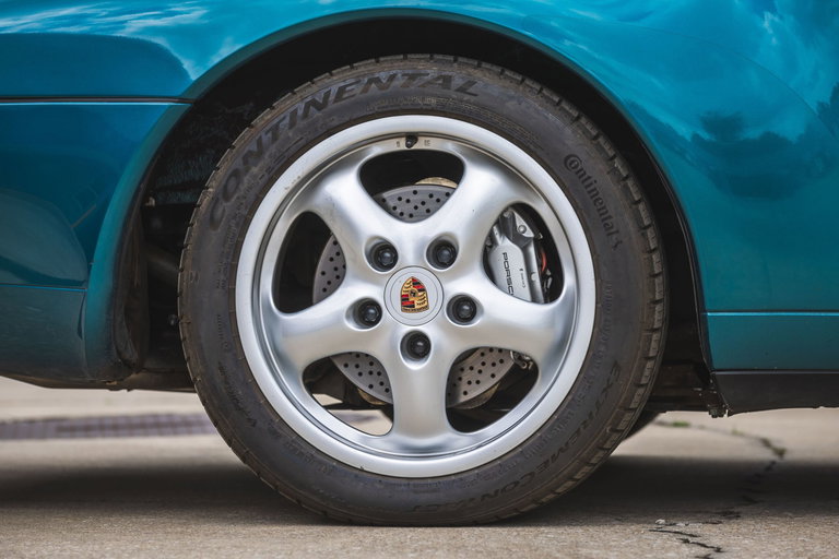 Porsche 993 Carrera 4