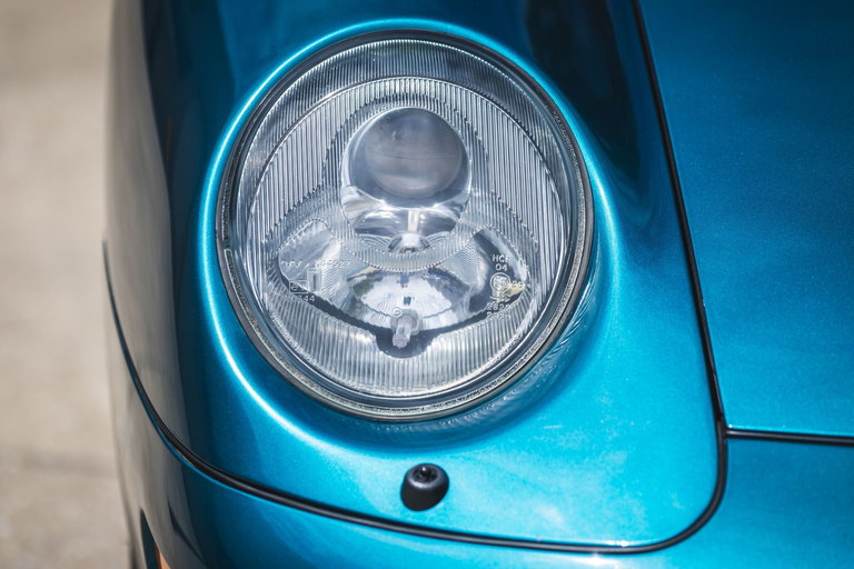 Porsche 993 Carrera 4