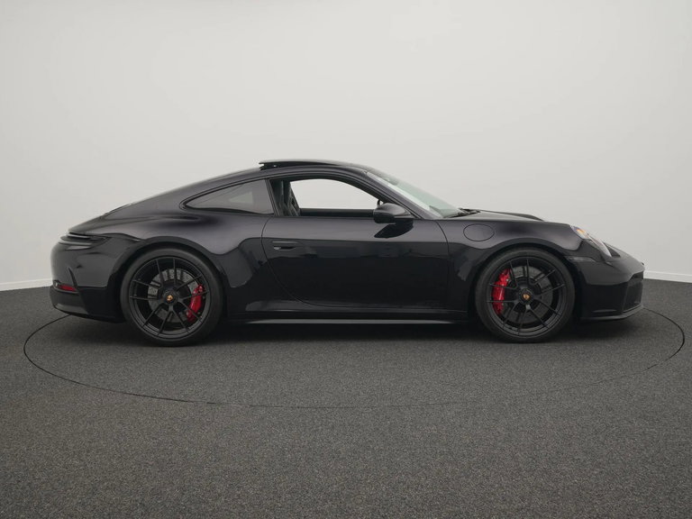 Porsche 992.2 Carrera 4 GTS