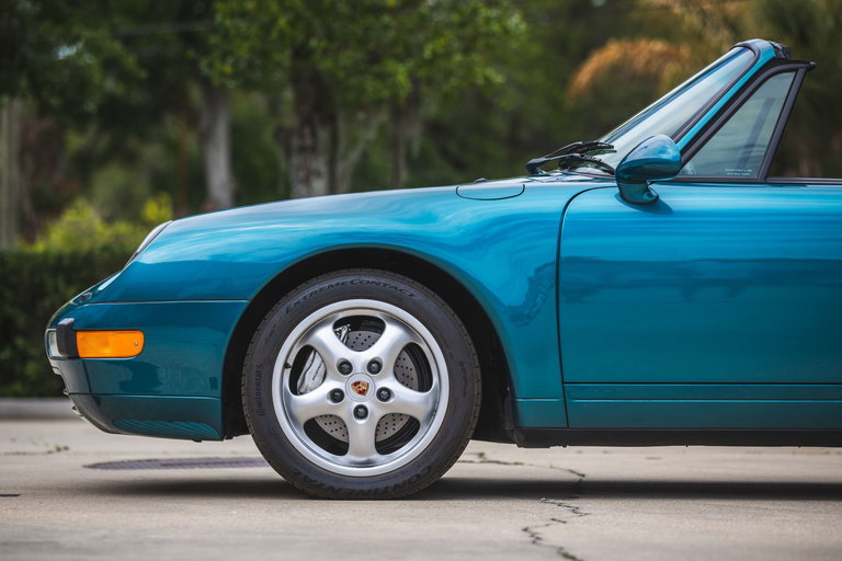 Porsche 993 Carrera 4