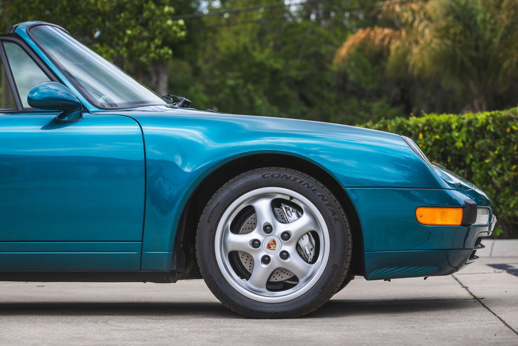 Porsche 993 Carrera 4