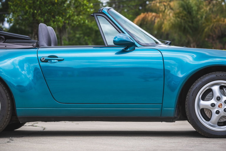 Porsche 993 Carrera 4