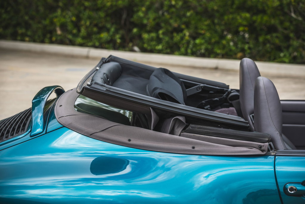 Porsche 993 Carrera 4