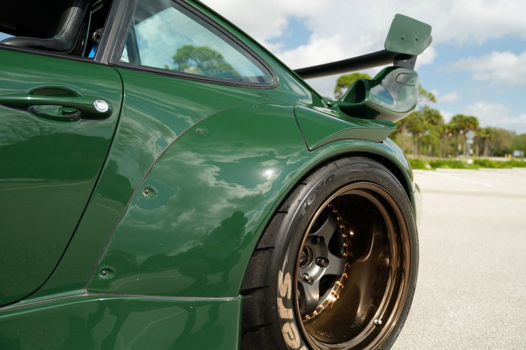 Porsche 911 by RWB