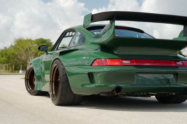 Porsche 911 by RWB