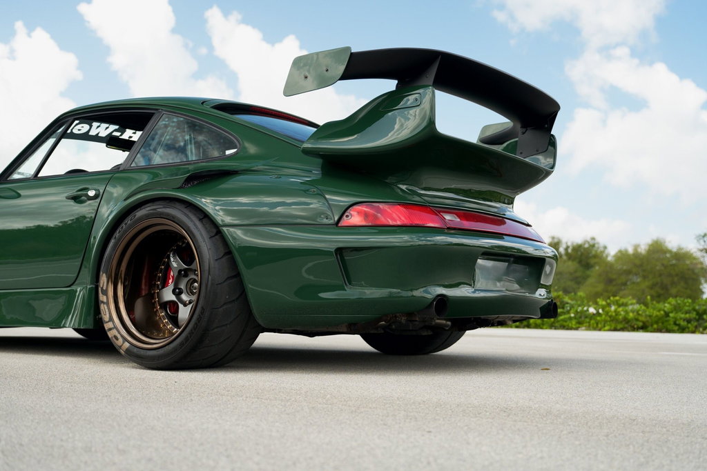 Porsche 911 by RWB