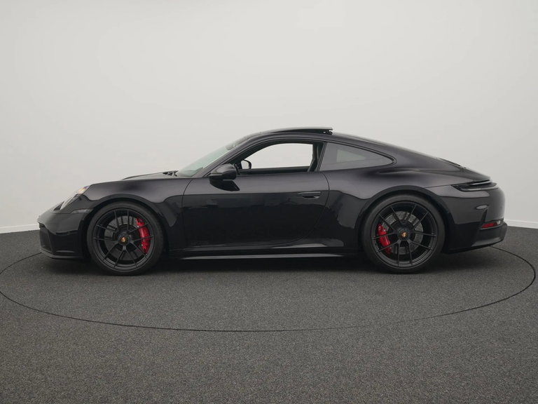 Porsche 992.2 Carrera 4 GTS