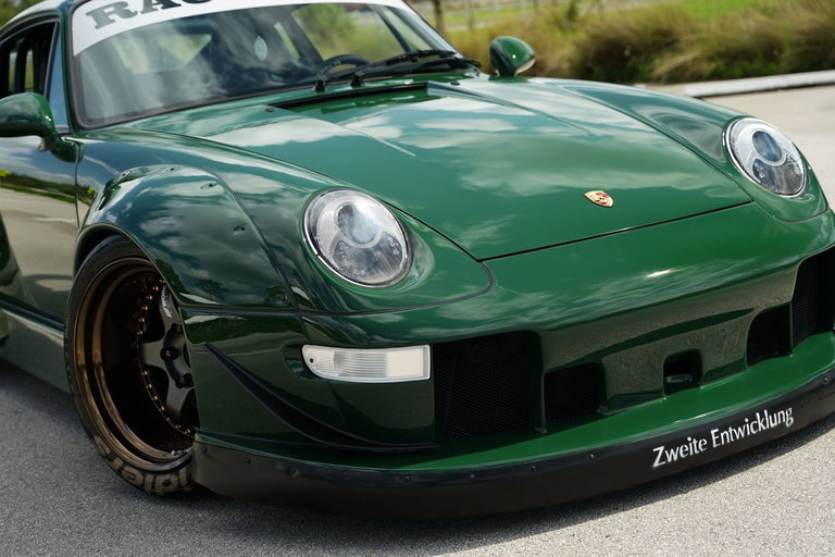 Porsche 911 by RWB