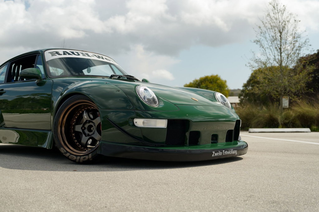 Porsche 911 by RWB