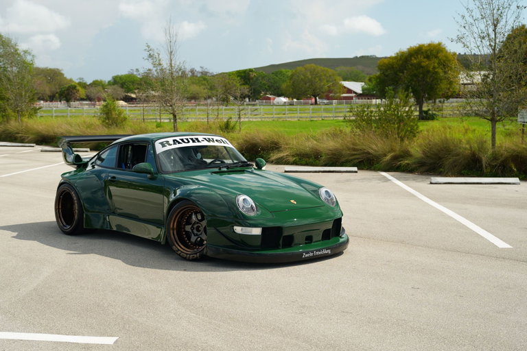 Porsche 911 by RWB