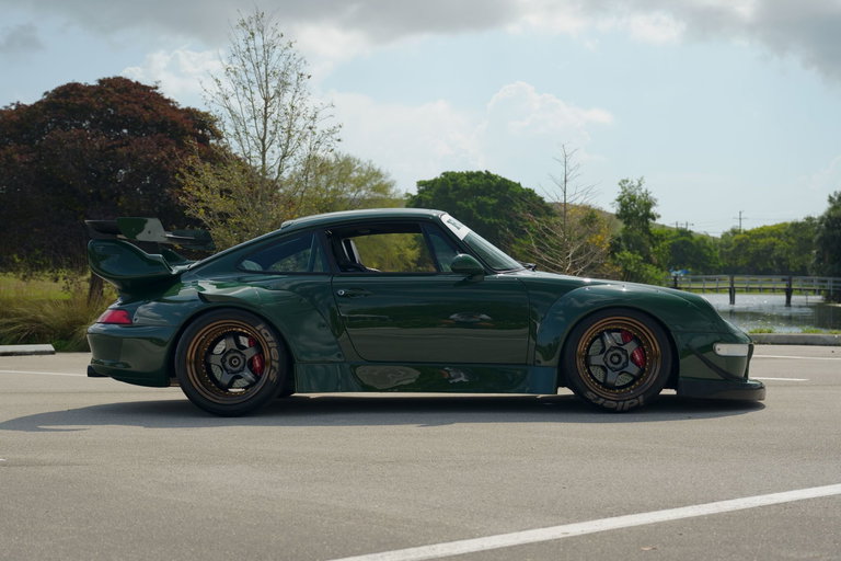 Porsche 911 by RWB