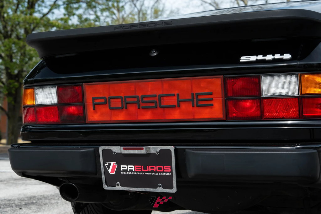 Porsche 944 Coupé