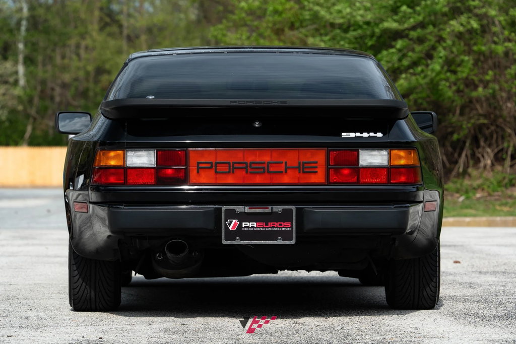 Porsche 944 Coupé