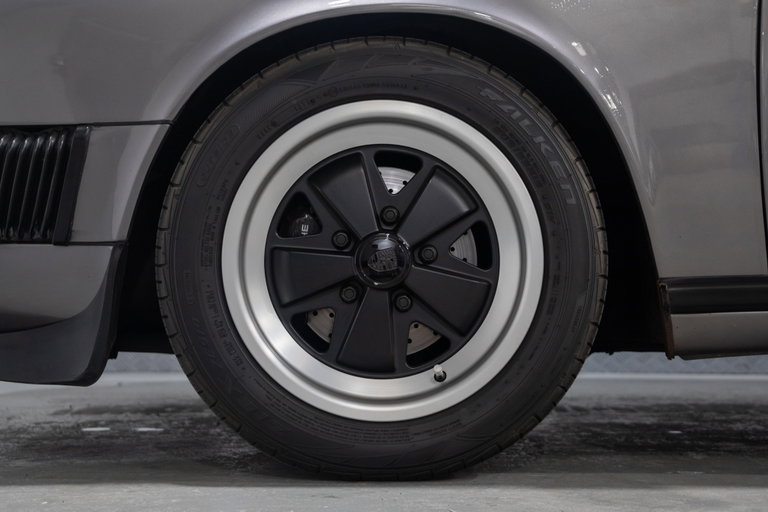 Porsche 911 SC