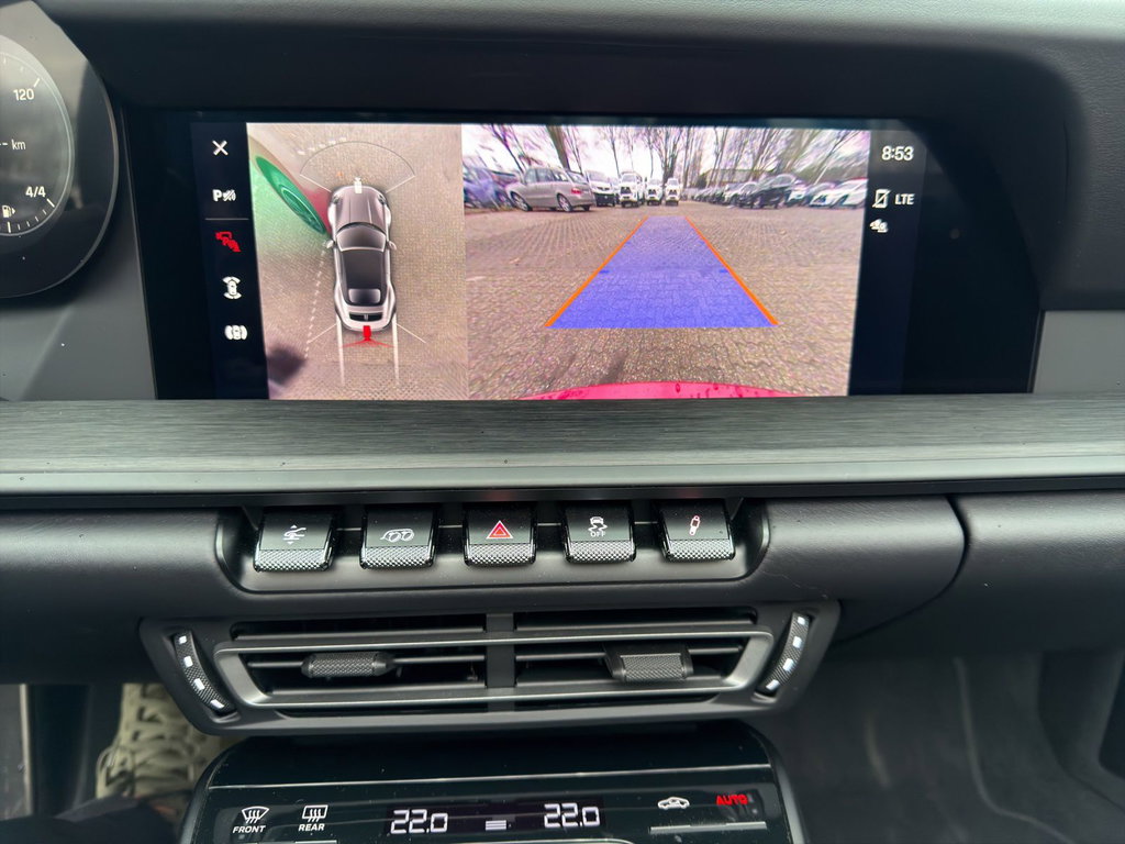 Porsche 992 Carrera 4 GTS