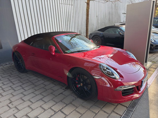Porsche 991 Carrera 4 GTS