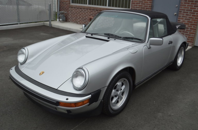 Porsche 911 Carrera 3.2