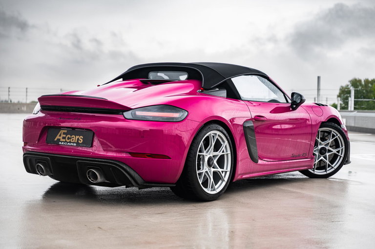 Porsche 718 Spyder RS