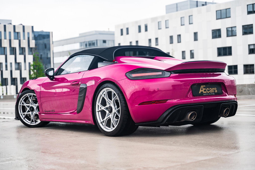 Porsche 718 Spyder RS