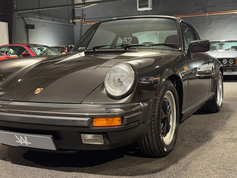 Porsche 911 Carrera 3.2
