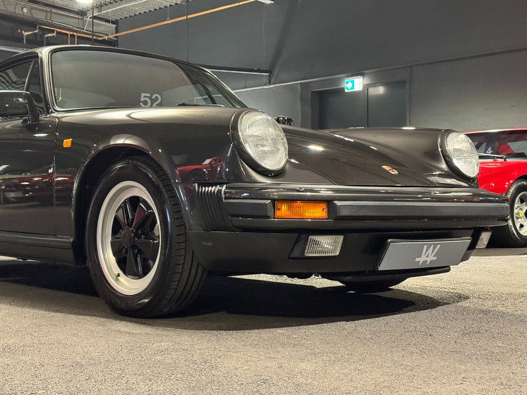 Porsche 911 Carrera 3.2