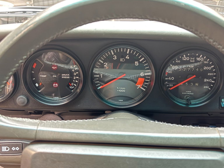 Porsche 911 Carrera 3.2