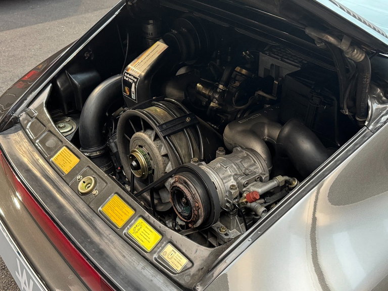 Porsche 911 Carrera 3.2