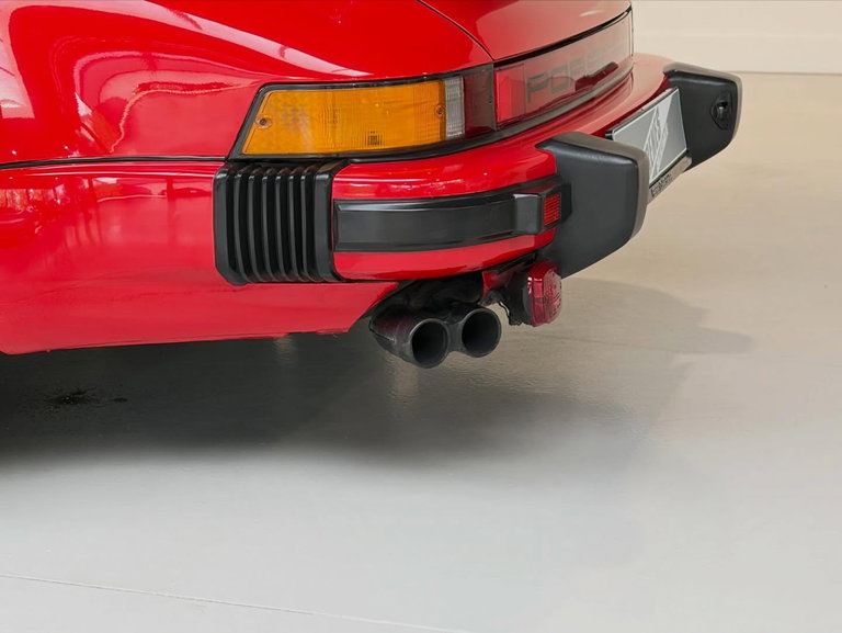 Porsche 911 Turbo 3.3
