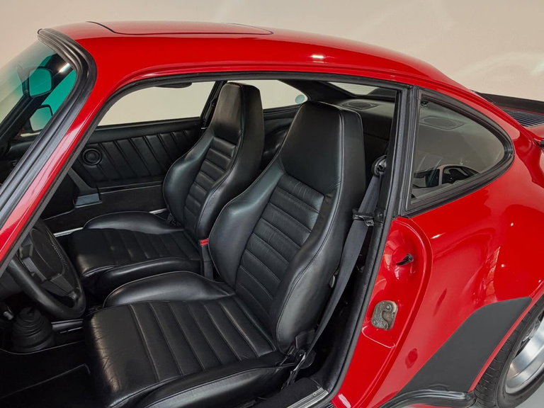 Porsche 911 Turbo 3.3