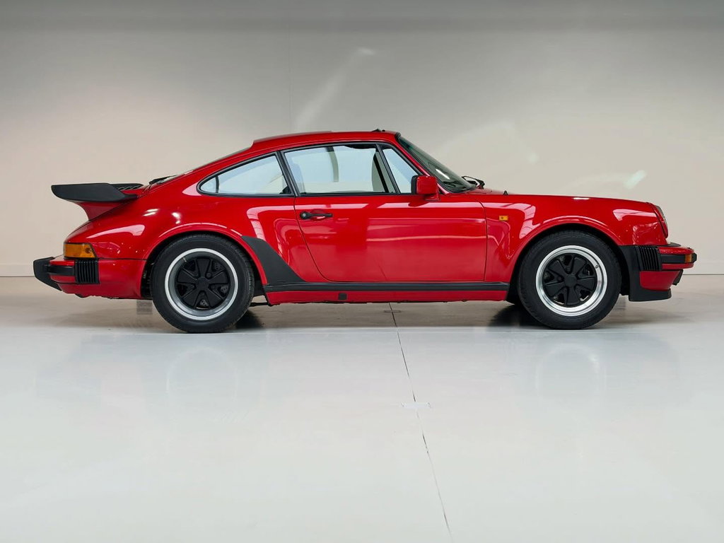 Porsche 911 Turbo 3.3