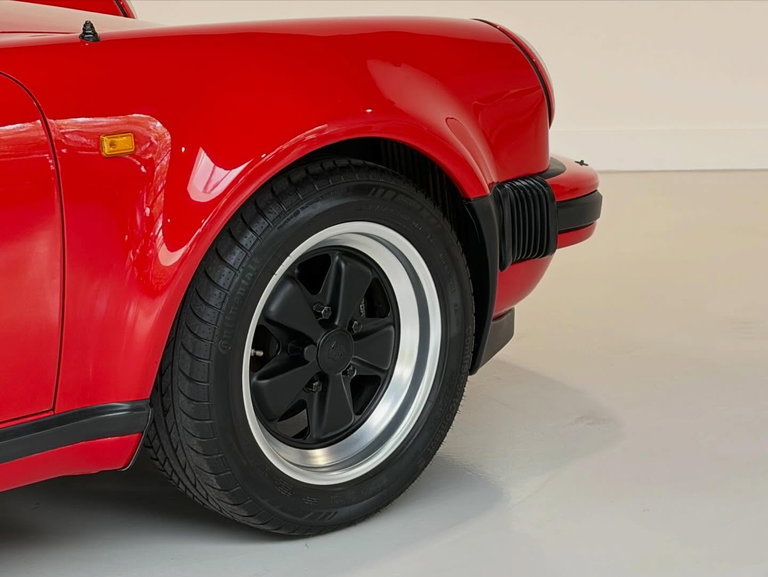 Porsche 911 Turbo 3.3