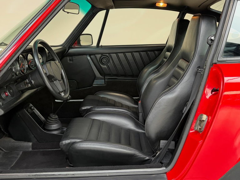 Porsche 911 Turbo 3.3