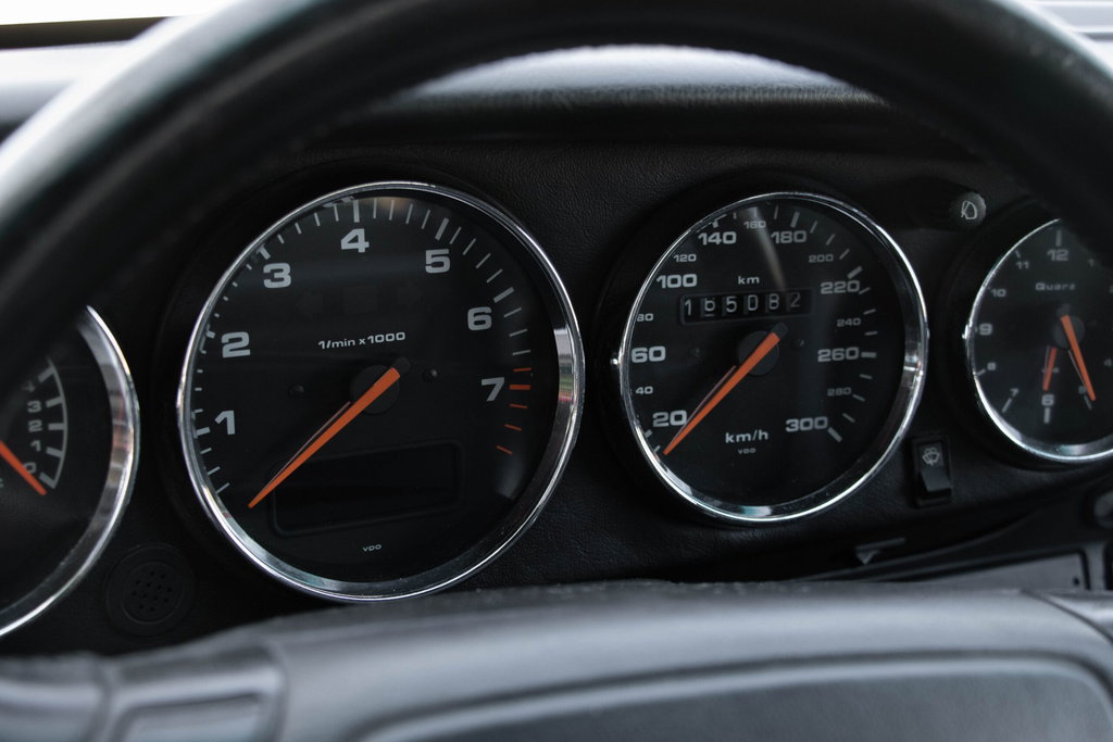 Porsche 964 Carrera 4