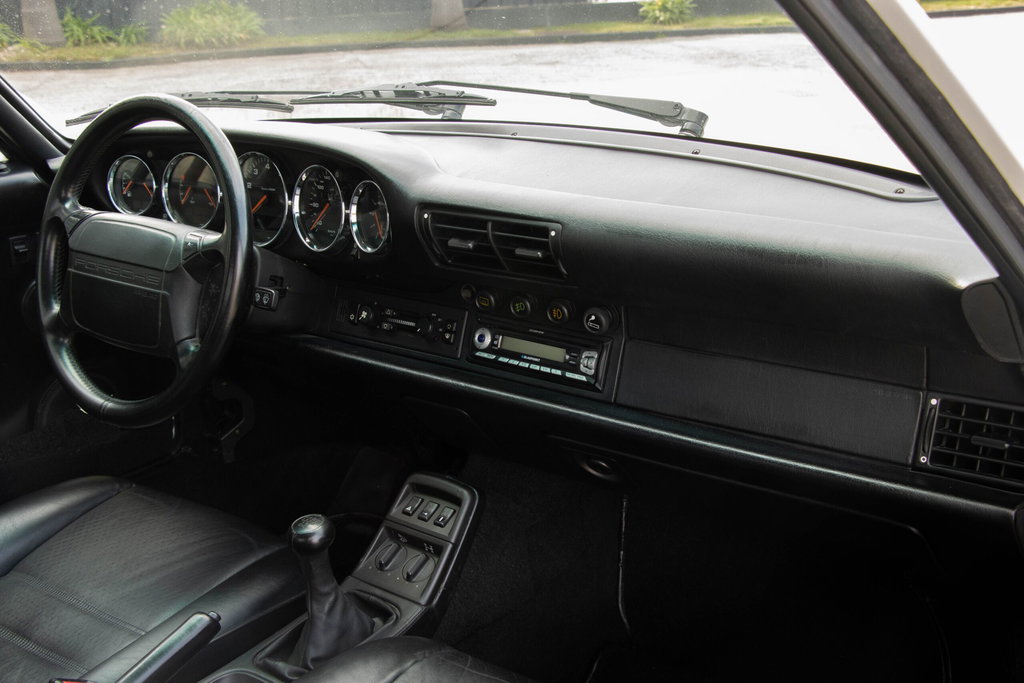Porsche 964 Carrera 4