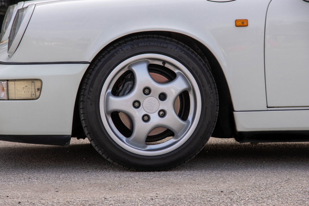 Porsche 964 Carrera 4