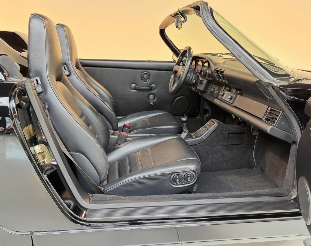 Porsche 964 Carrera 2 Speedster