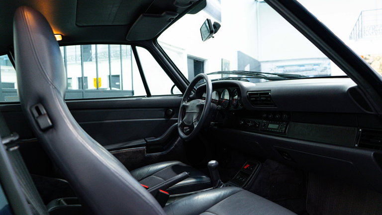 Porsche 993 Carrera 4S