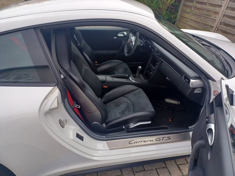 Porsche 997.2 Carrera GTS