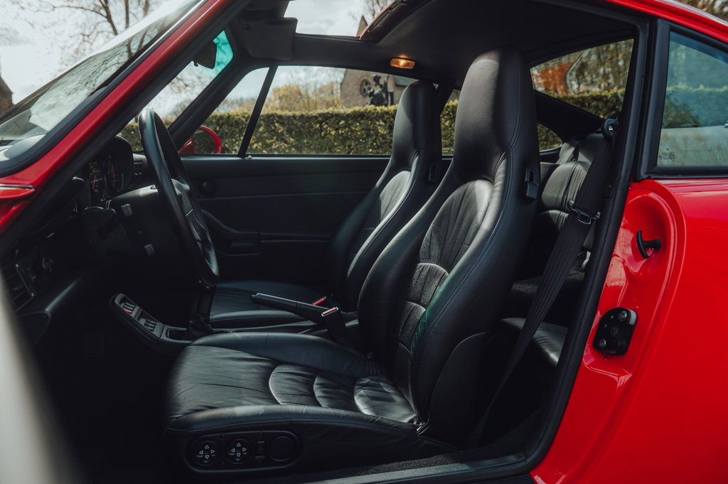 Porsche 993 Carrera 4S