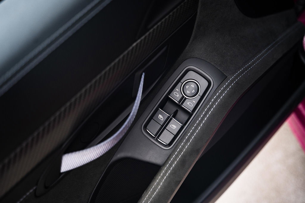 Porsche 718 Spyder RS