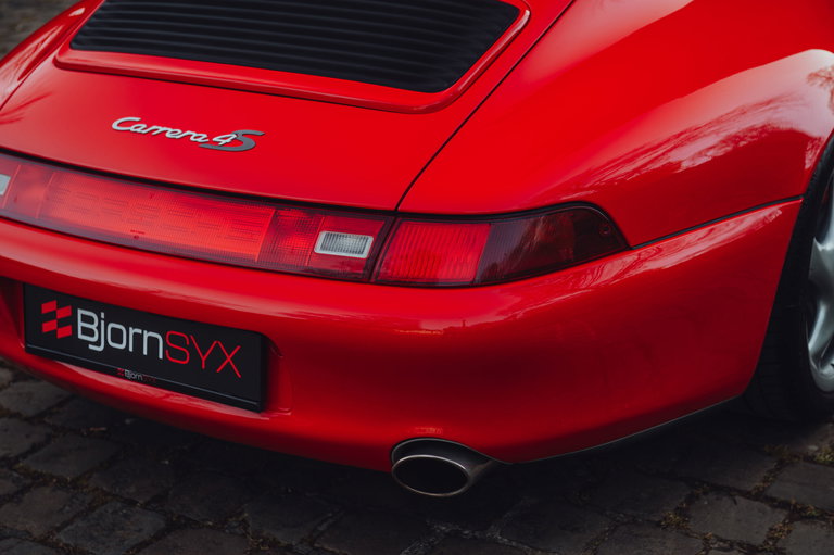 Porsche 993 Carrera 4S