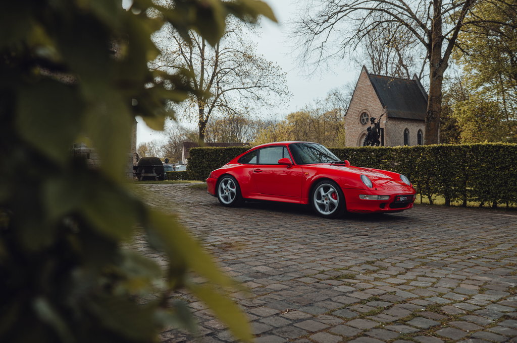 Porsche 993 Carrera 4S