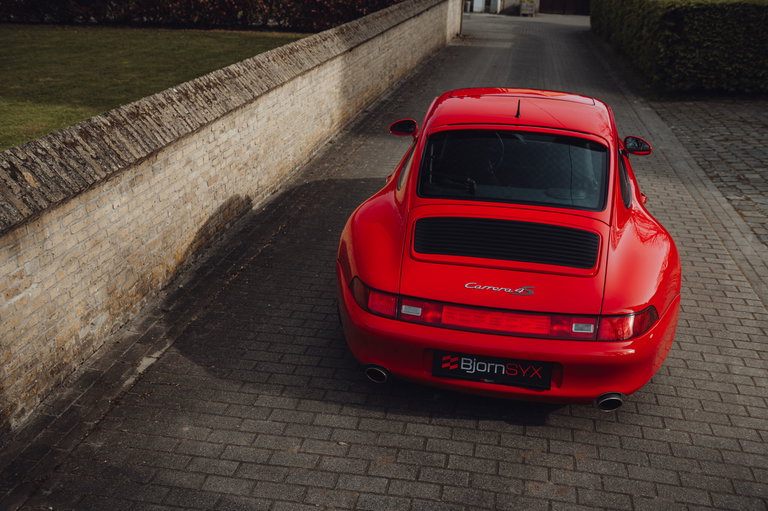 Porsche 993 Carrera 4S