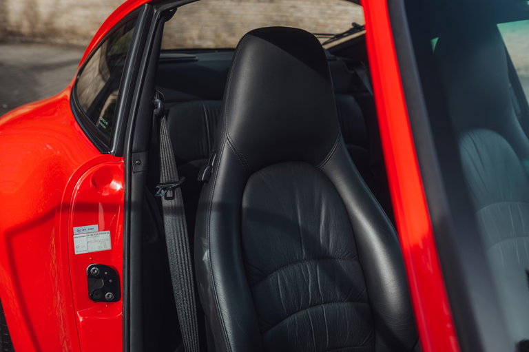 Porsche 993 Carrera 4S