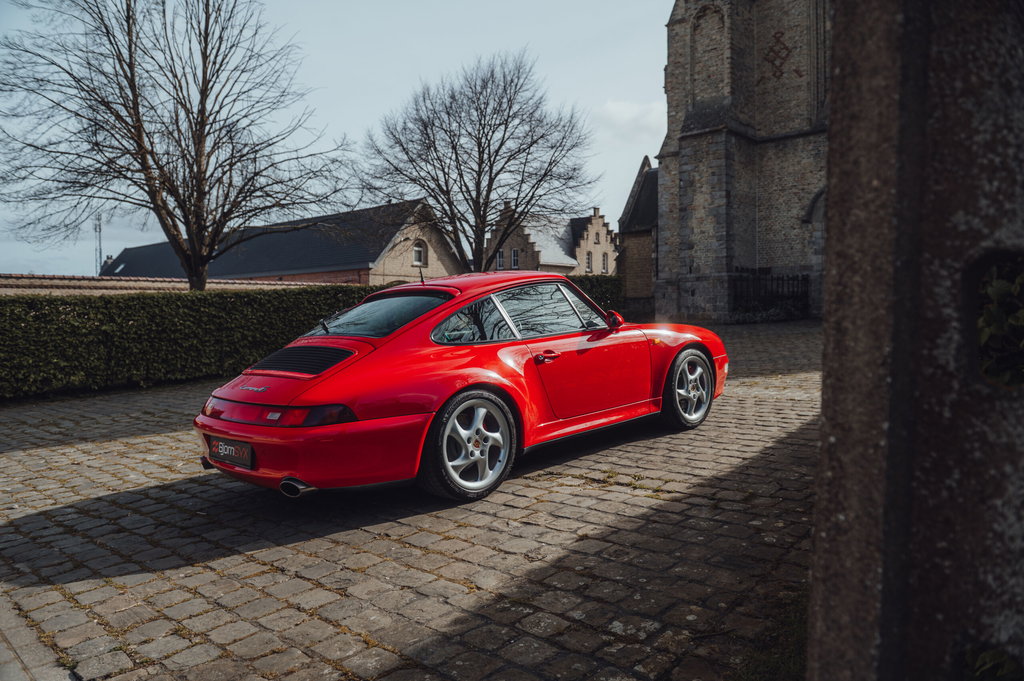 Porsche 993 Carrera 4S