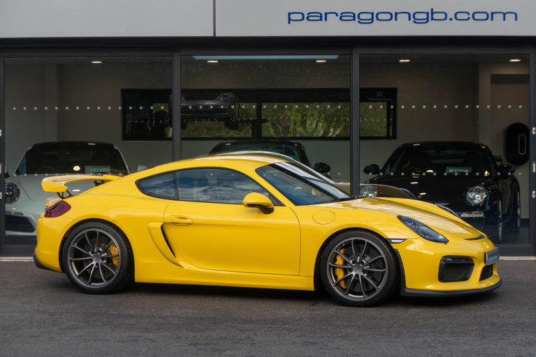 Porsche 981 Cayman GT4