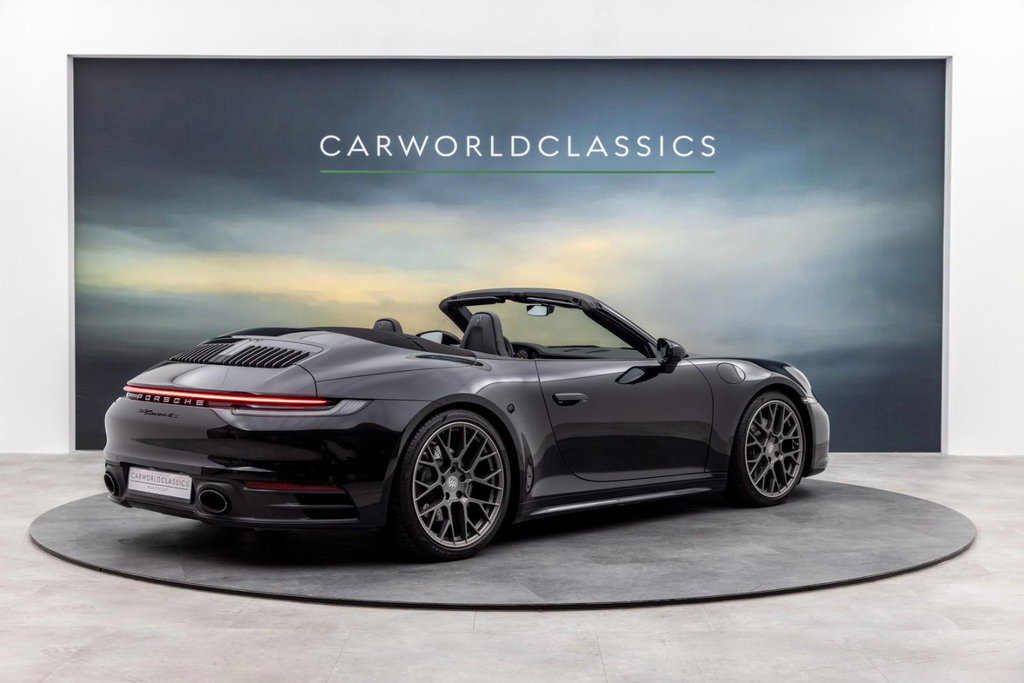 Porsche 992 Carrera 4S