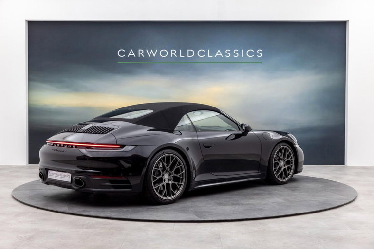Porsche 992 Carrera 4S